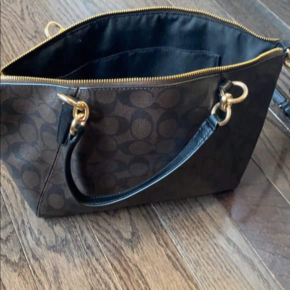 Authentic Coach cross body bag - Picture 3 of 6